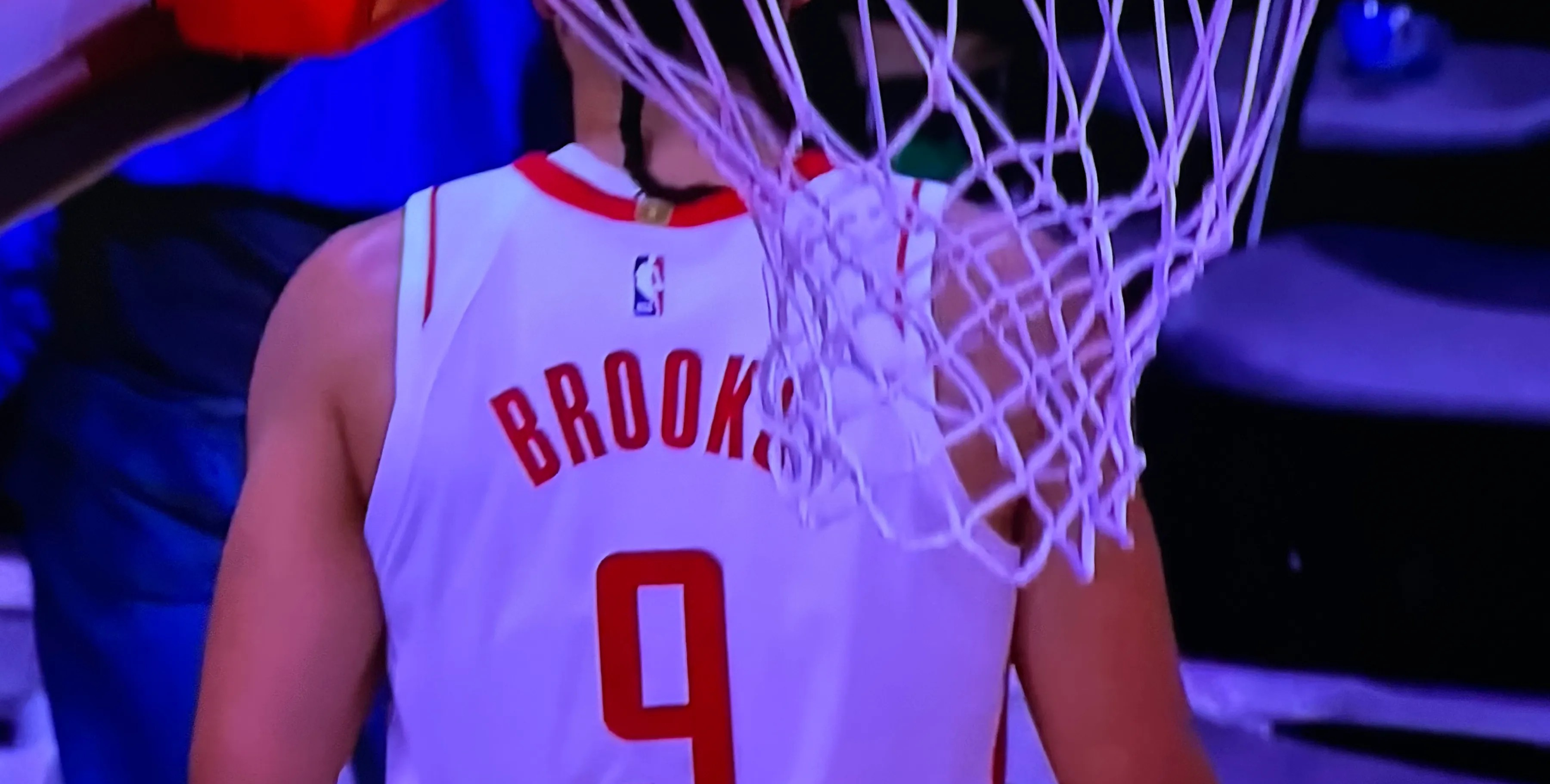 休斯敦火箭迎欧超杯关键赛,今夜单刀错失,更衣室稳定,细节决定成败 休斯敦火箭迎欧超杯关键赛,今夜单刀错失,更衣室稳定,细节决定成败