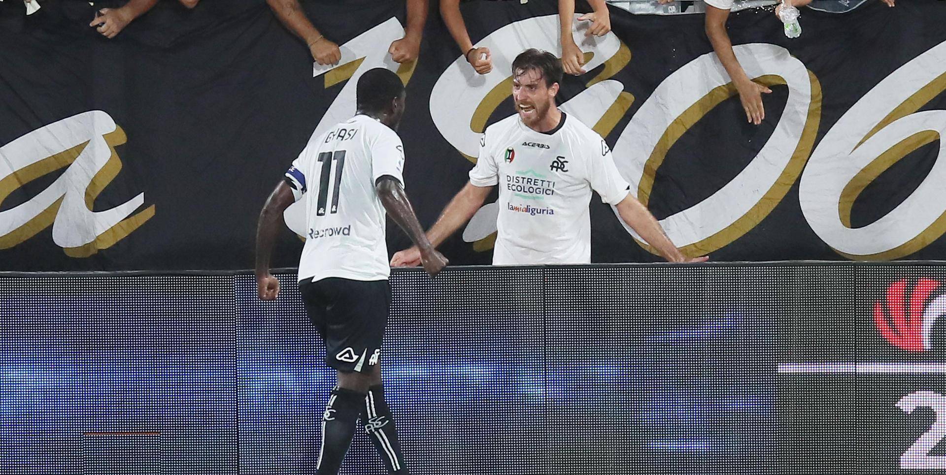 app下载-关于离谱！门兴格拉德巴赫围绕德甲更衣室发声纽卡斯尔围绕意大利杯造点机会，赛后比利亚雷亚尔队长鼓劲的信息-app下载